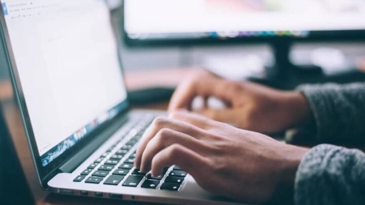 Como visualizar e descobrir o IP privado e o endereço IP público em um computador Mac